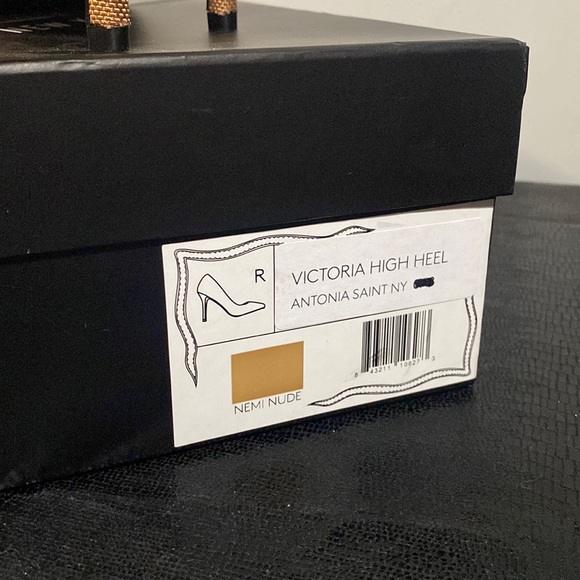 Classic Nude Leather High Heels, size 6.5B, NIB. - Picture 9 of 16